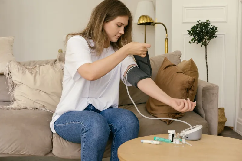 When Your Blood Pressure Monitor Lies: The Hidden Accuracy Crisis in Home Cardiac Monitoring